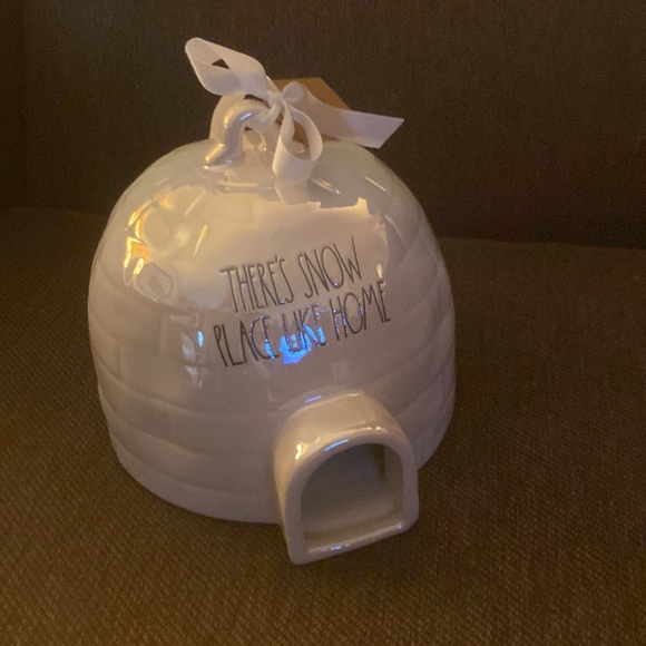 Rae Dunn LL There’s Snow Place Like Home Igloo Birdhouse - Picture 1 of 4
